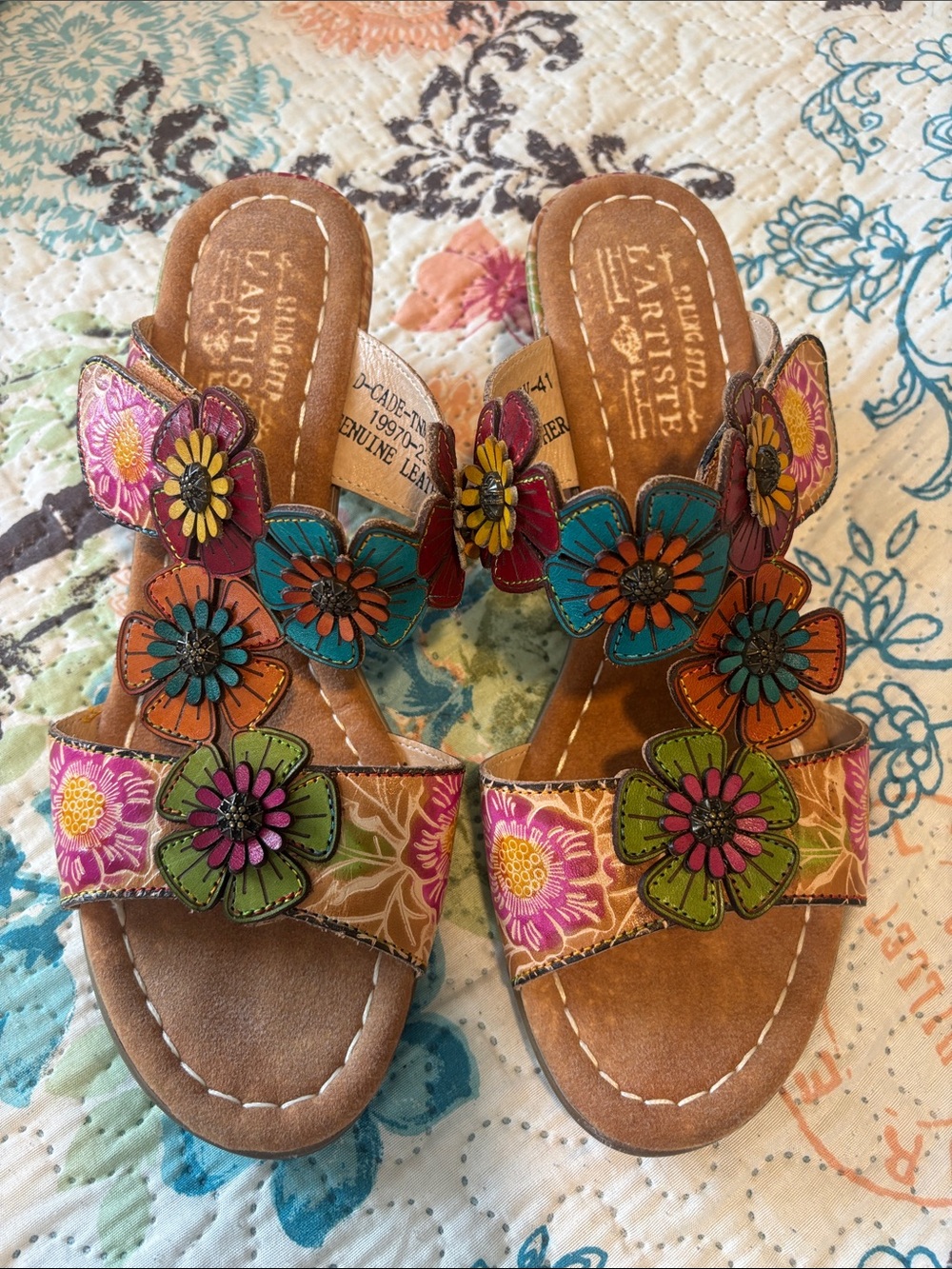 L'ATISTE Multicolor Floral Leather Slide Sandals - Women's